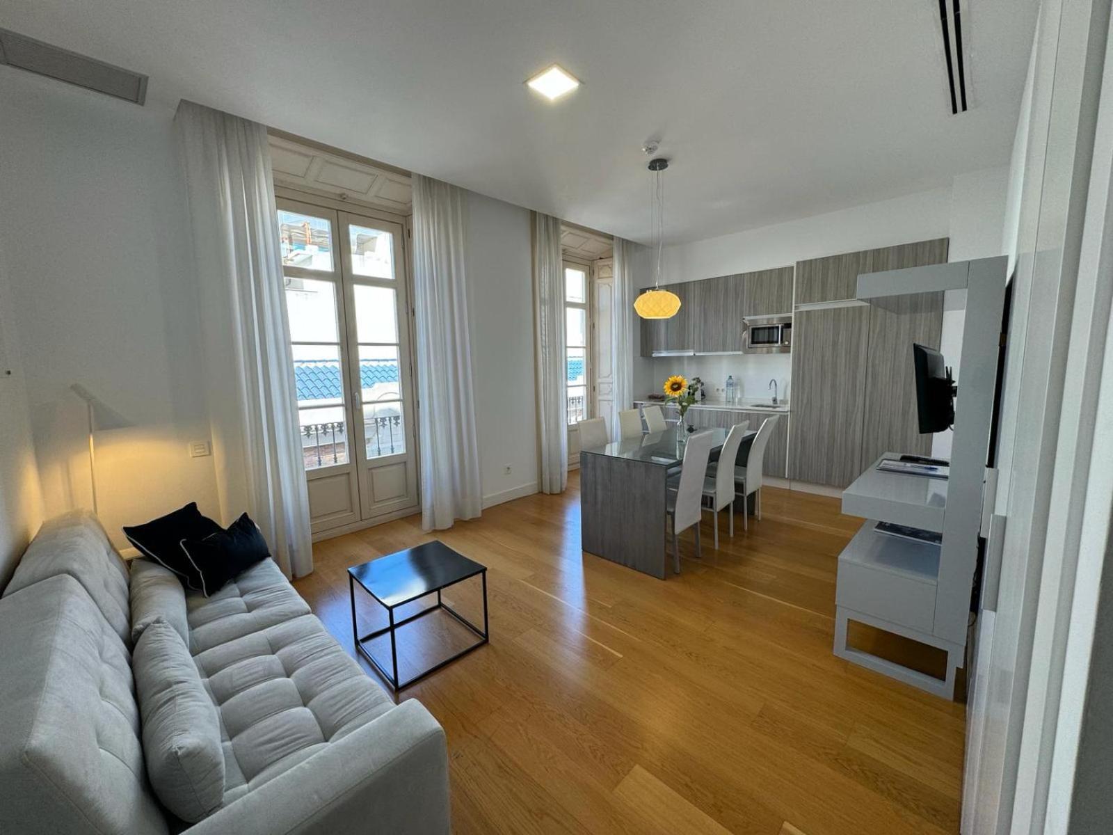 Echegaray Premium Cathedral 2 Apartment มาลากา ภายนอก รูปภาพ